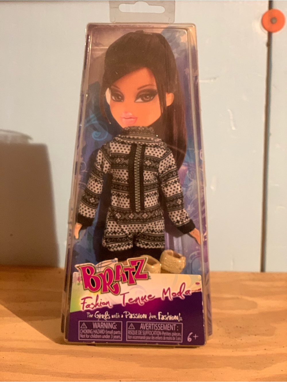 Bratz Black & White Sweater doll Outfit